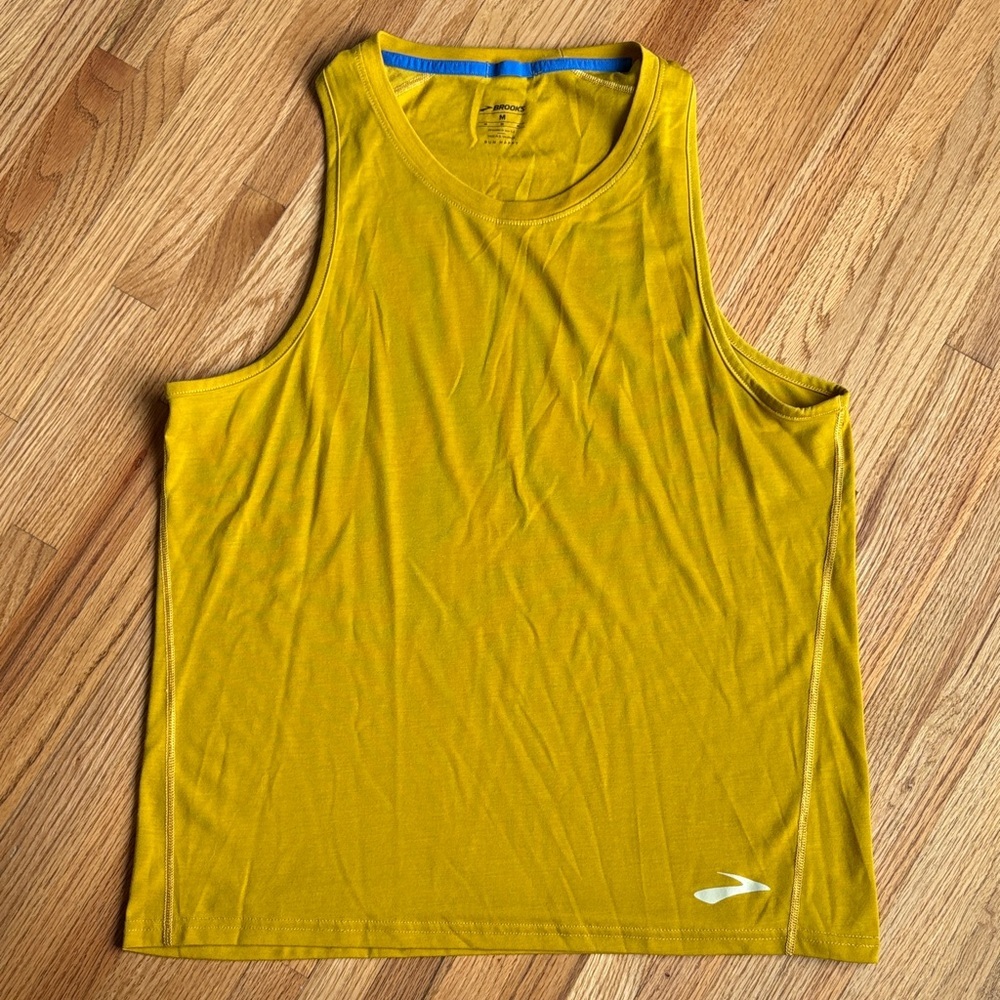 Brooks medium Men's Yellow Athletic Tank Top
